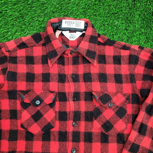 Vintage 70s Woolrich Flannel Button Shirt Womens XS/S 22x26 Buffalo-Plaid Baggy - Picture 13 of 14